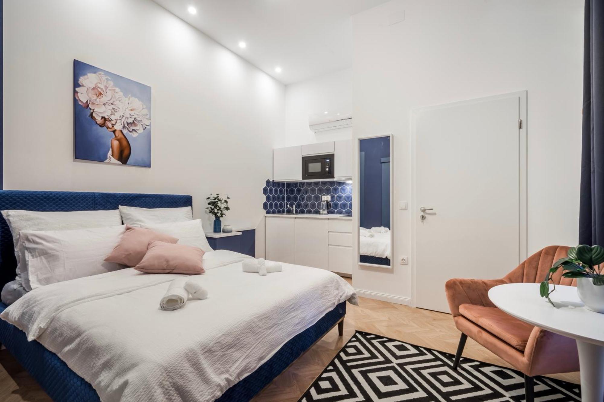D58 - Grand Boulevard Royal Apartment - Best Location By Bqa บูดาเปสต์ ภายนอก รูปภาพ
