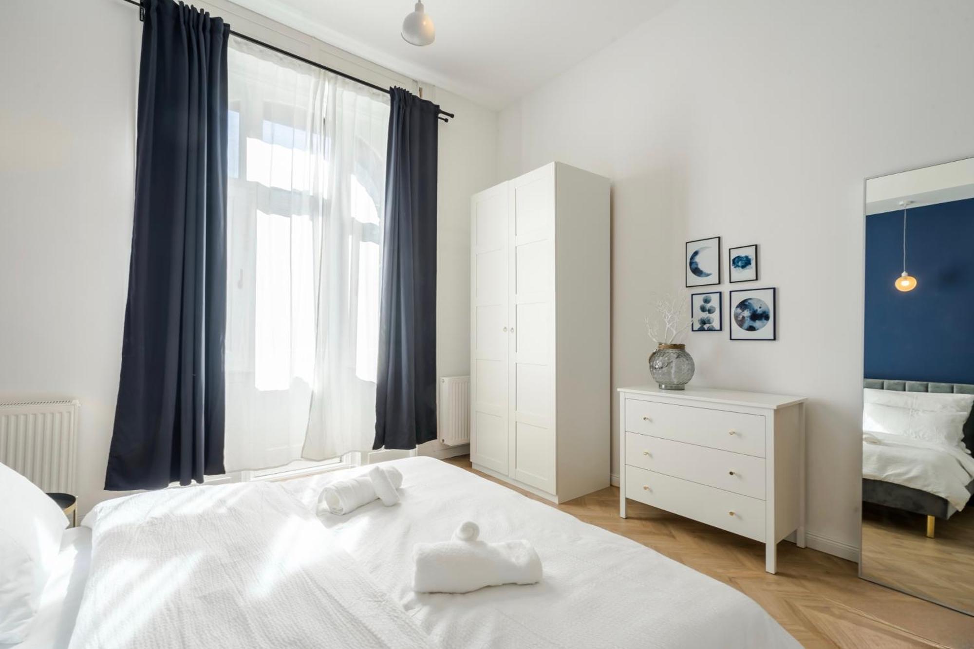 D58 - Grand Boulevard Royal Apartment - Best Location By Bqa บูดาเปสต์ ภายนอก รูปภาพ